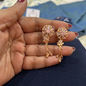 Set Of 4 Earring And Maang Tika