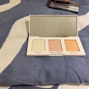 Reduced Fix Price  Victoria secret Cheek Higlighte