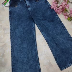 Beautiful DENIM Jeans For Women💙Flared