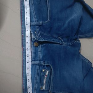 Diesel Narrow Jeans Like New But Front Both Pocket Need To Repair