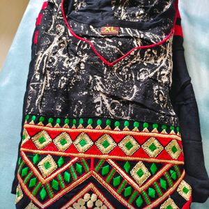 Black Women Embroidery Kurta