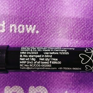 Plum Twist & Go Matte Lip Crayon -125 Peach Year