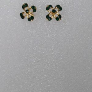 Green Flower Stone Stud