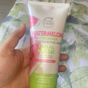 Free gift - Hyaluronic acid hydrating facial mask