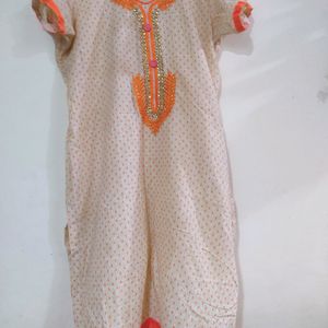 Fashionable Orange Kurti