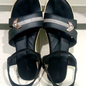 HYADES Women Black Wedges