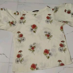 flower printed creamy blouson top