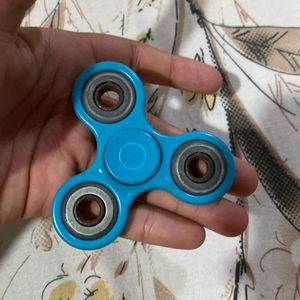 Fidget Spinner Blue And Yellow Colour