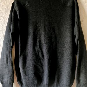 Black Pullover