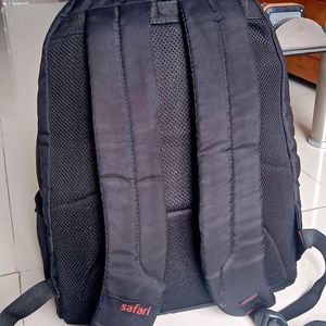 Safari Nirvana Black Laptop Bag/Backpack