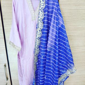 Lavender Dola Silk Kurta With Leheriya Dupatta Set