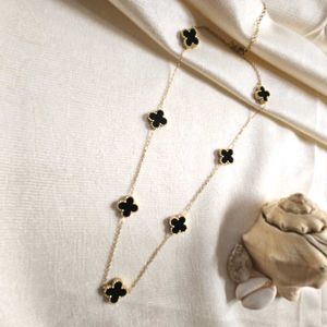 Anti-tarnish 7 Four Clover Long Chain Necklace