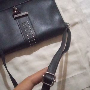 Sling Bag Black