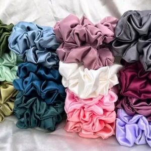 Aesthetic 12 Scrunchies And 5 Bows