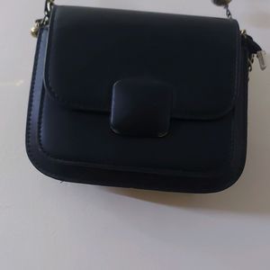 Black Cute Regular  Use  Sling Bag.