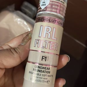 Revolution IRL FILTER LONGWEAR FOUNDATION