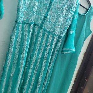 LAKHNAVI KURTHI IN A GOOD CONDITION WITH Lining