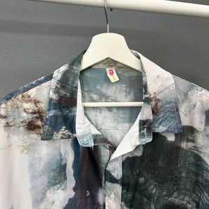 Abstract printed shirt