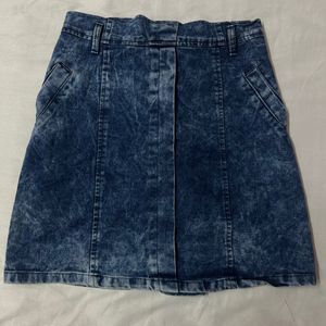 denim short skirt