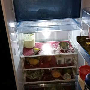 Samsung Digital Inverter + Digita Display Fridge