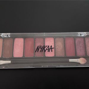 Nykaa Eyes On Me! 10-in-1 Eyeshadow Palette - Dayd