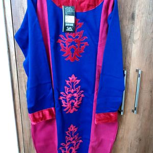 Embroidered Woolen Kurta In Size XL