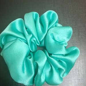 Satin Scrunchie And Stylish Garder