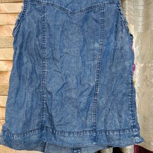 Stylish Denim Sleeveless Shirt