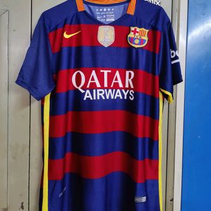 FC Barcelona 2015-16 Home Kit. Size: M With Messi Print At The Back!