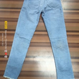 (E-25) 28 Size Slim Fit Denim Jeans