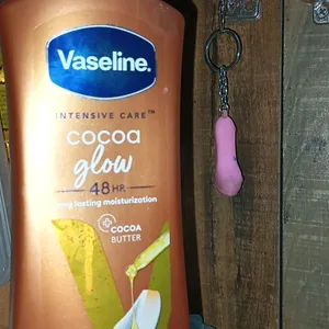 VASELINE  Cocoa Glow Moisturizer Lotion