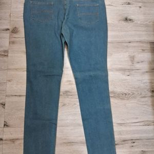 NewPort Brand New Jeans Size 36 H1727