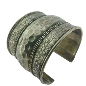 Beautiful Antique Hand Cuff