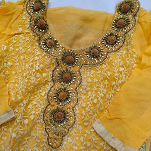 HALDI OUTFIT