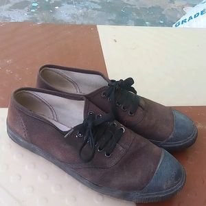 1 Month Used Pr Shoes For Children