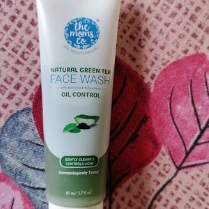 The Moms Co. Green Tea Face Wash