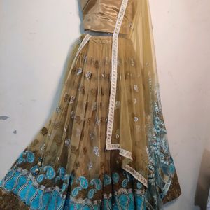 Lehenga/blouse piece and dupatta