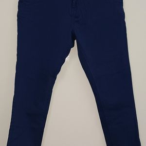 Mens' Blue Highlander slim fit trousers, jogger fit, Size 32, length 39.5 inch