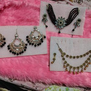 2 Jewellary Set & 1 Mirror Tika