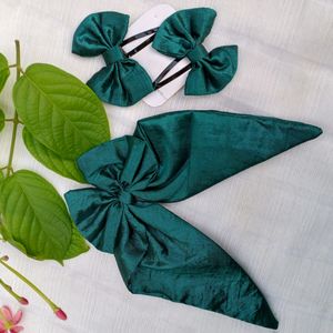 Green Hair Bow Clips and One Clip Free