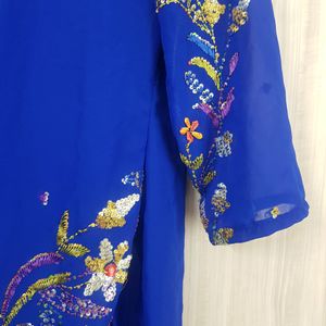 Sleeveless Kurta With Embroidered Shrug