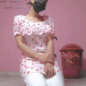 Girls Preety Top White And 🩷 Pink Dot Comfortable