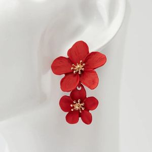 Flowers Artificial Jewellery - Stud