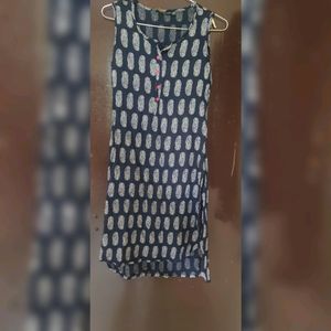 Blue Printed Kurta Sleevless