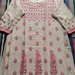 Daily Wear Kurti..🌷