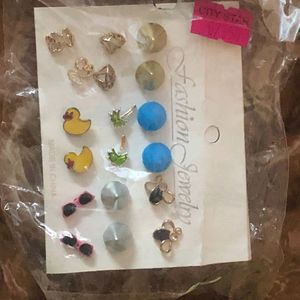 FANCY EARINGS FOR SALE!!