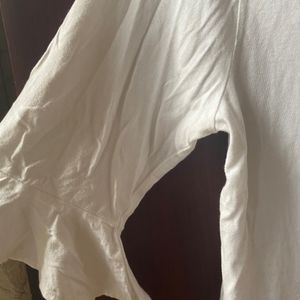 White Cotton top with bellsleeves