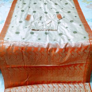 South Pattern Golden Orange Shade Saree