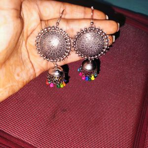 Silver Earrings+ Freebie