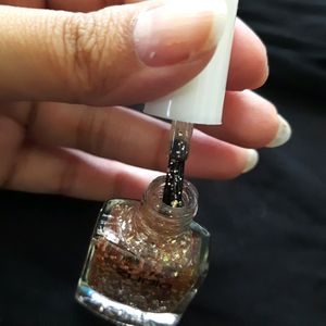 🔴 Price Dropped Zudio Glittery Mini Nail Polish